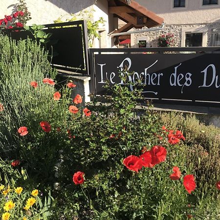 Le Rocher Des Ducs, Vue Sur Montagne, Abris Voitures Et Motos Le Glaizil Exterior foto